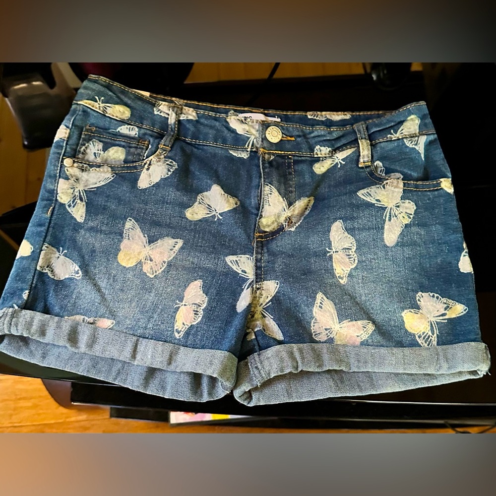 Butterfly shorts
